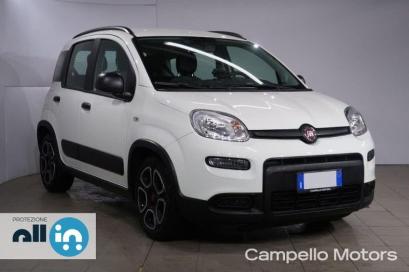 Fiat Panda 1.0 FireFly S&amp;S Hybrid City Cross  del 2022 usata a Venezia