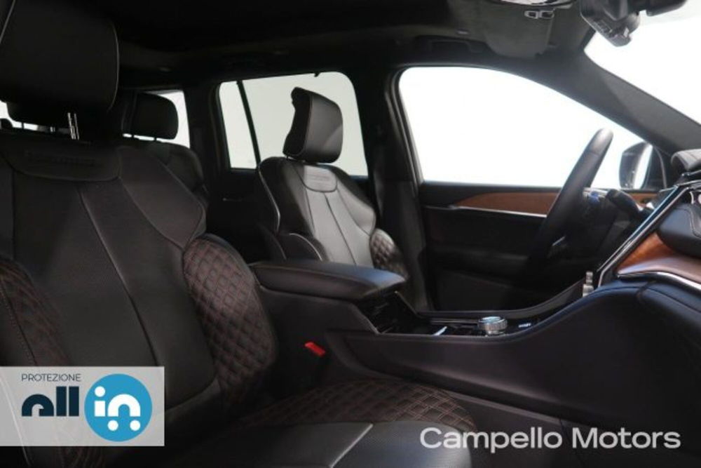 Jeep Grand Cherokee nuova a Venezia (15)