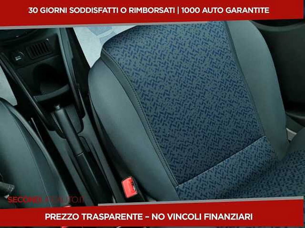 Lancia Ypsilon nuova a Chieti (12)