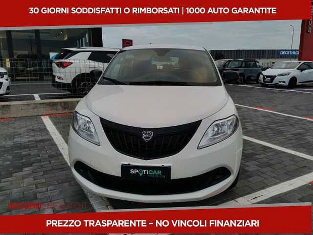 Lancia Ypsilon nuova a Chieti (2)