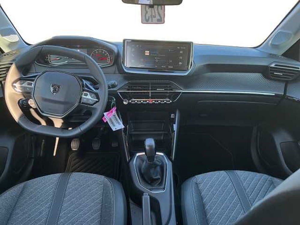 Peugeot 208 nuova a Treviso (8)