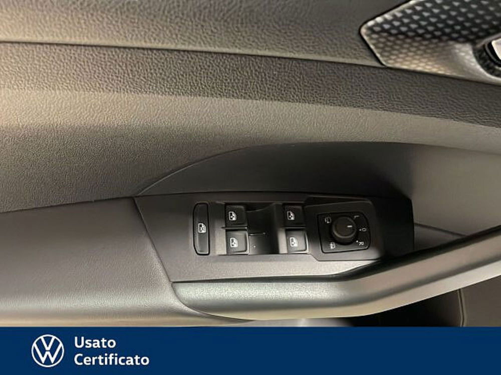 Volkswagen T-Cross usata a Vicenza (15)