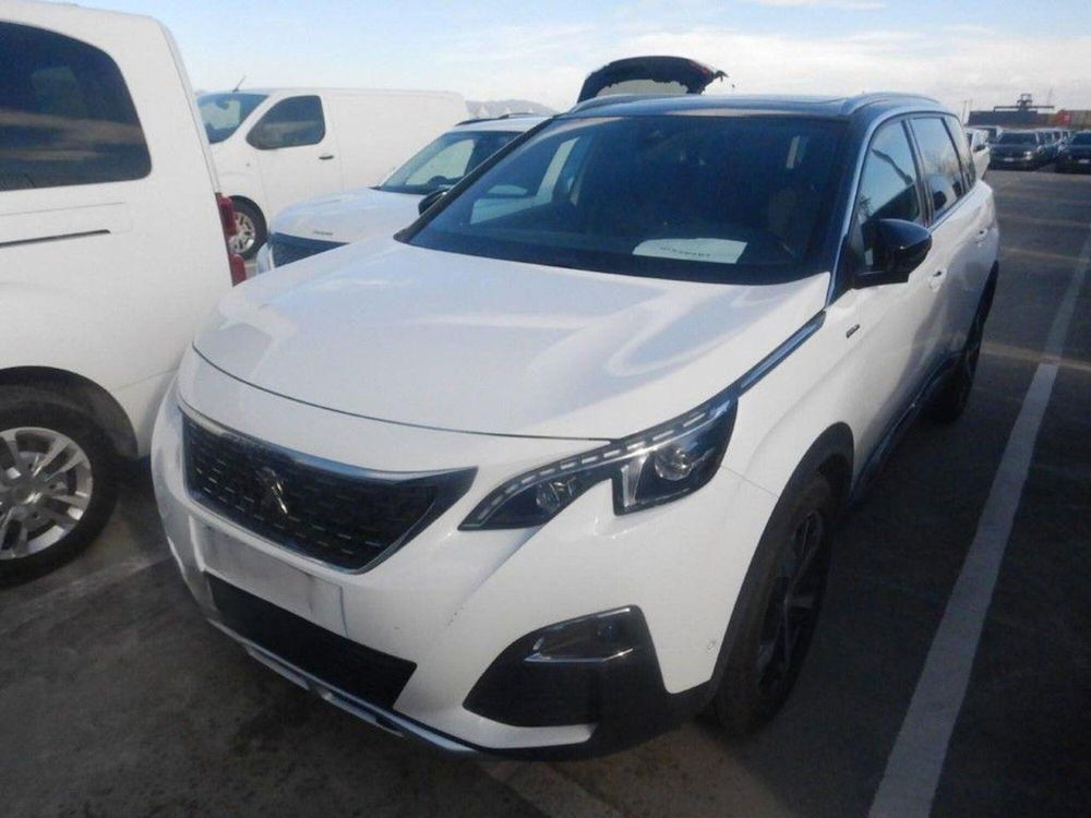 Peugeot 5008 usata a Lecce