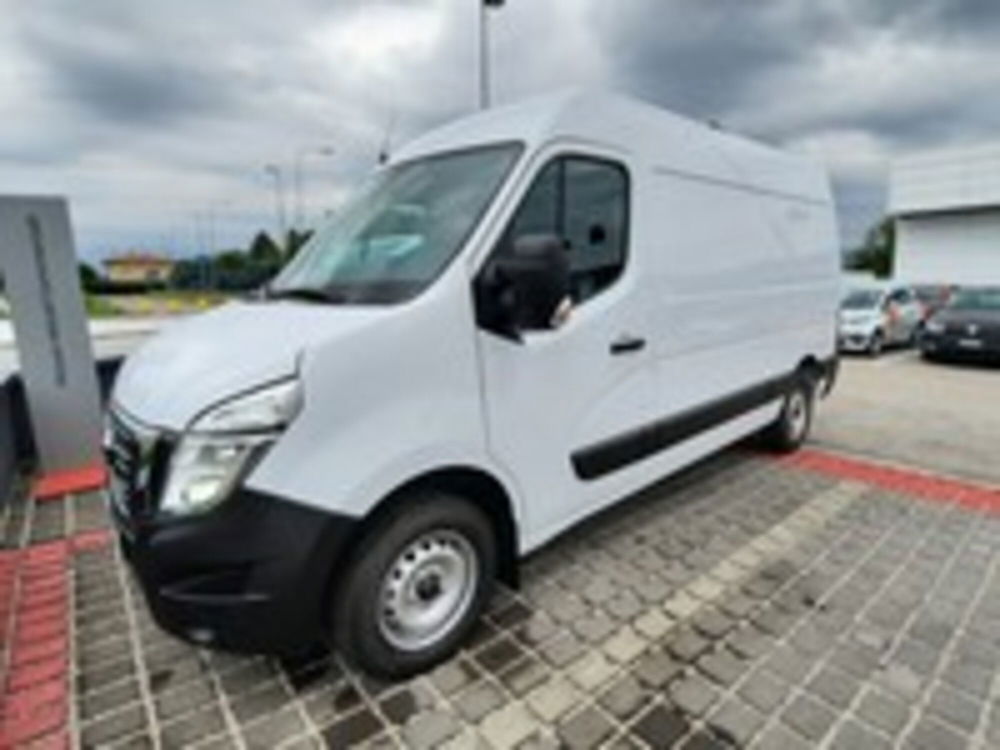 Nissan Interstar Furgone nuova a Pordenone