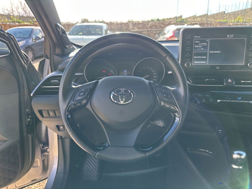 Toyota Toyota C-HR usata a Ragusa (10)