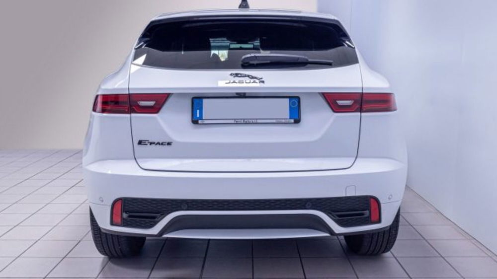 Jaguar E-Pace usata a Padova (16)