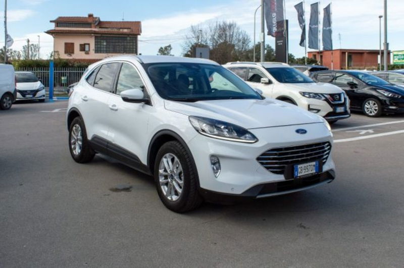 Ford Kuga 1.5 EcoBlue 120 CV 2WD Titanium  del 2020 usata a Fondi