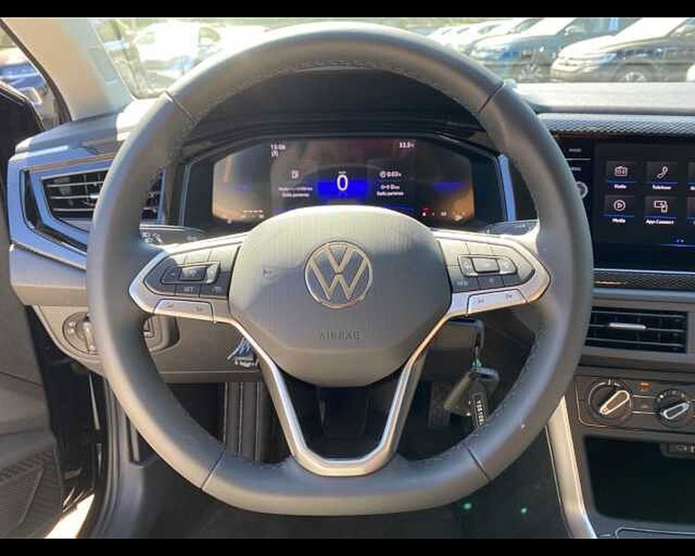 Volkswagen Taigo nuova a Napoli (13)