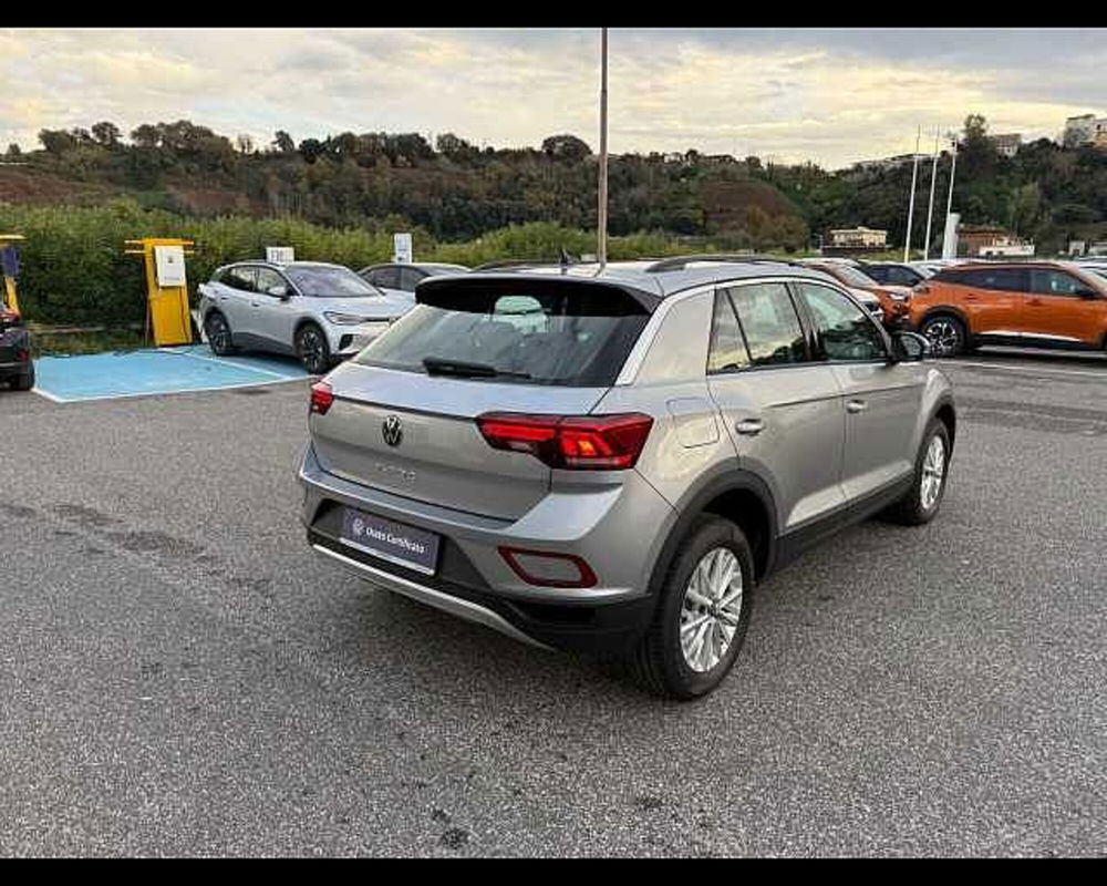 Volkswagen T-Roc nuova a Napoli (5)