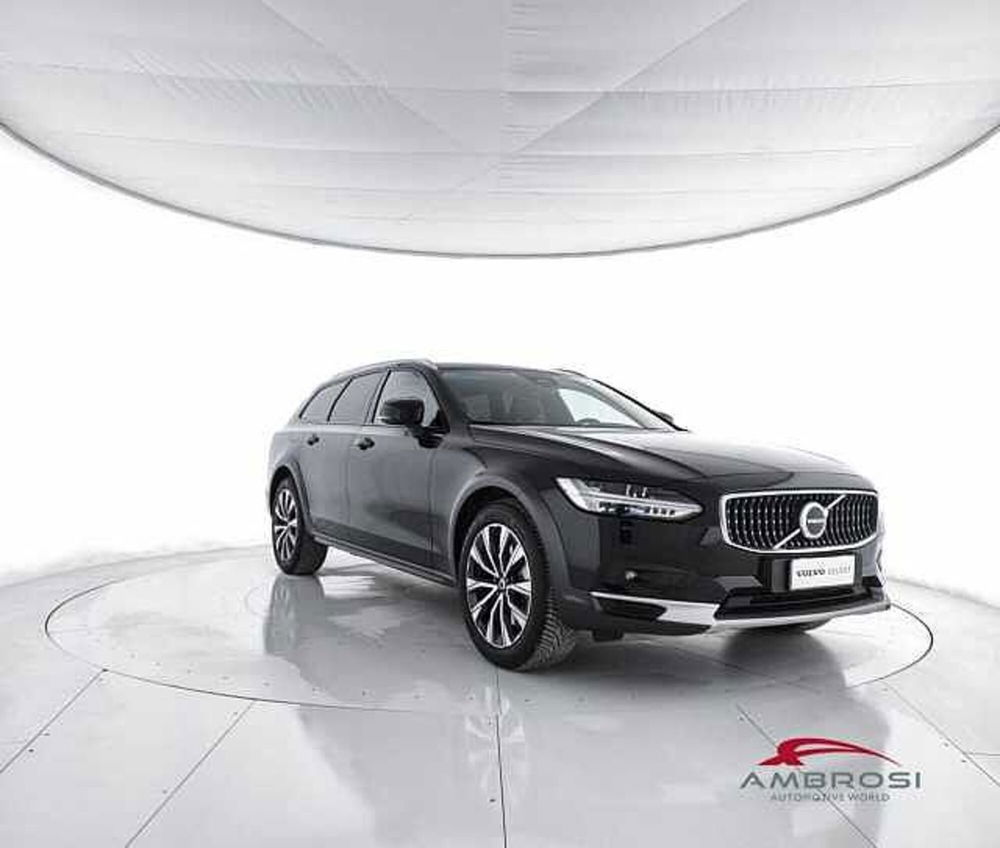 Volvo V90 Cross Country usata a Perugia (2)