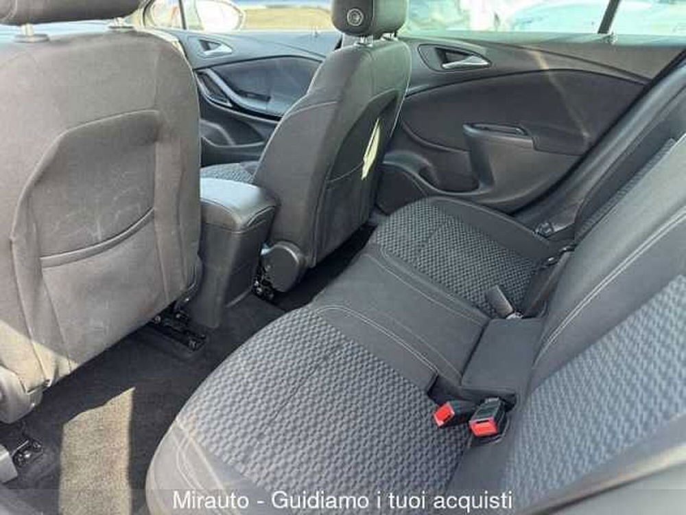 Opel Astra Station Wagon usata a Roma (7)