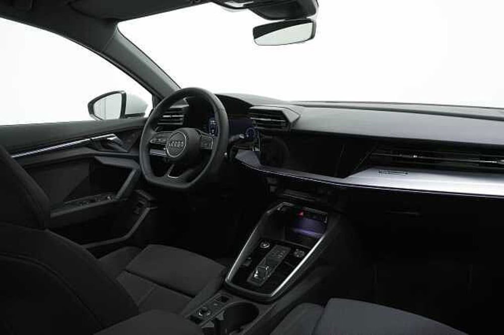 Audi A3 Sportback nuova a Como (7)