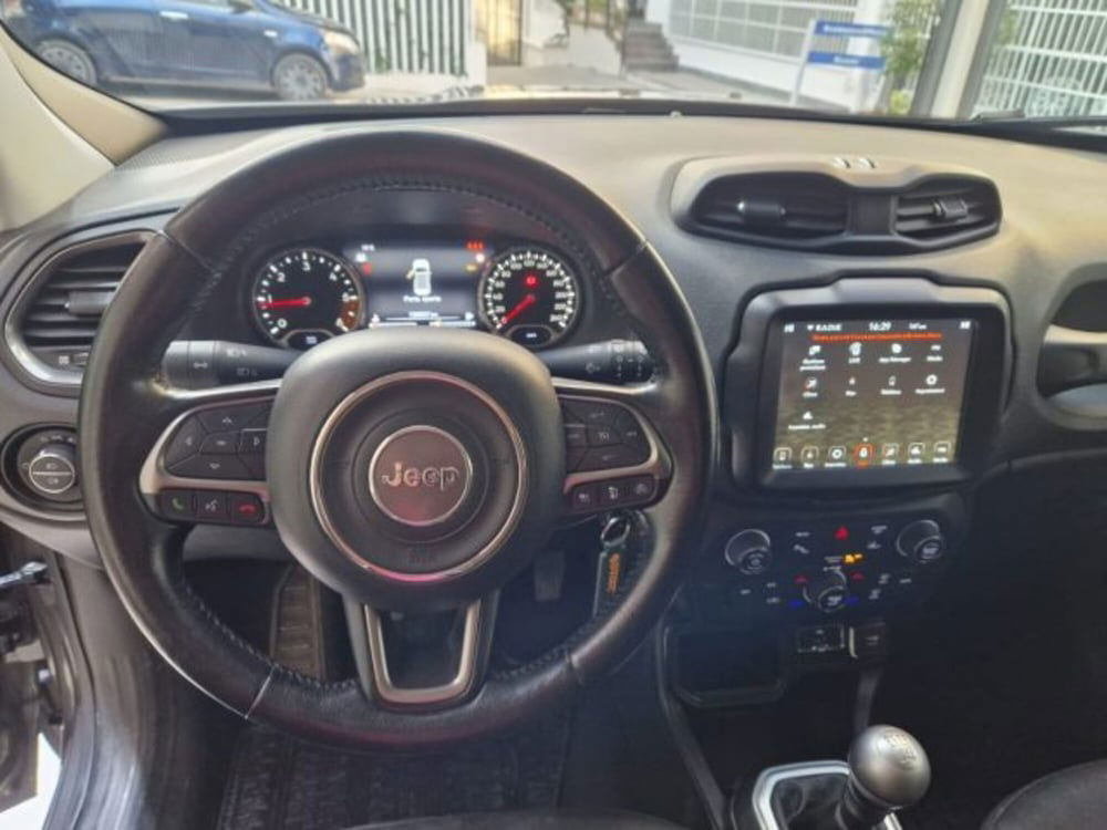 Jeep Renegade usata a Napoli (15)