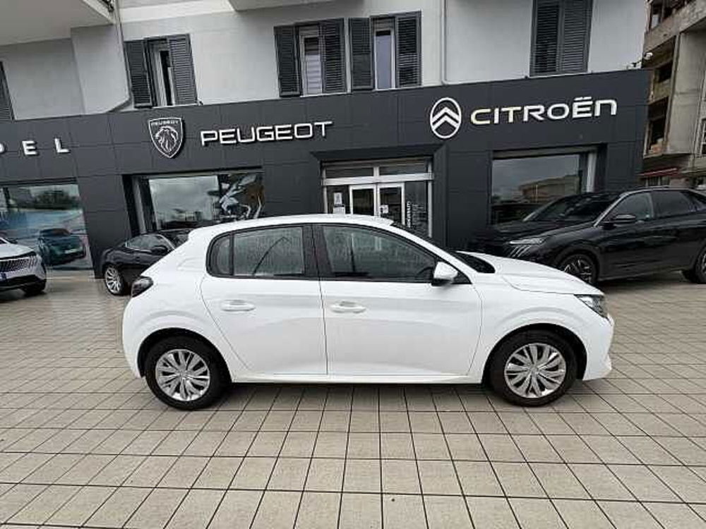 Peugeot 208 usata a Vibo Valentia (4)