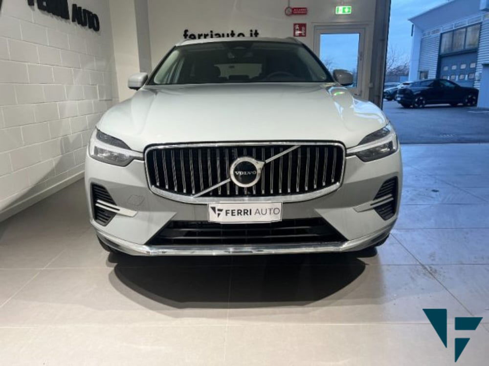 Volvo XC60 nuova a Udine (3)