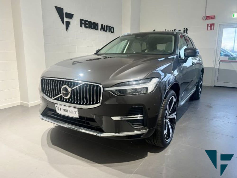 Volvo XC60 nuova a Udine (3)