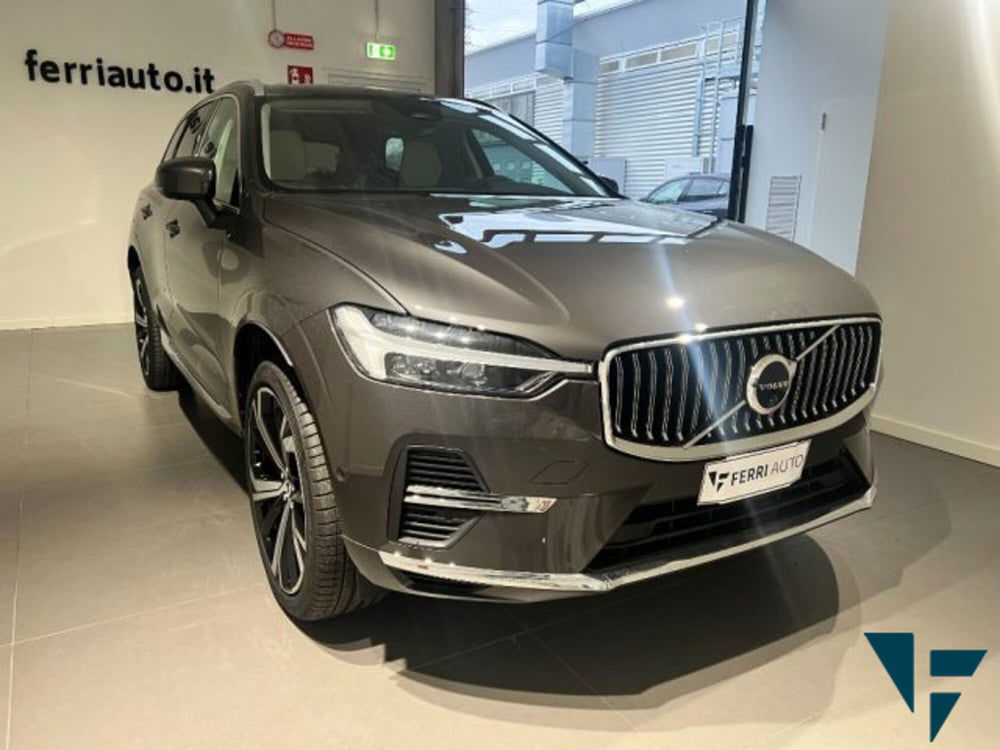 Volvo XC60 nuova a Udine (5)