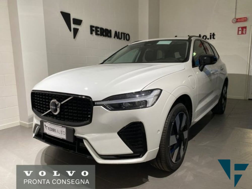 Volvo XC60 nuova a Udine