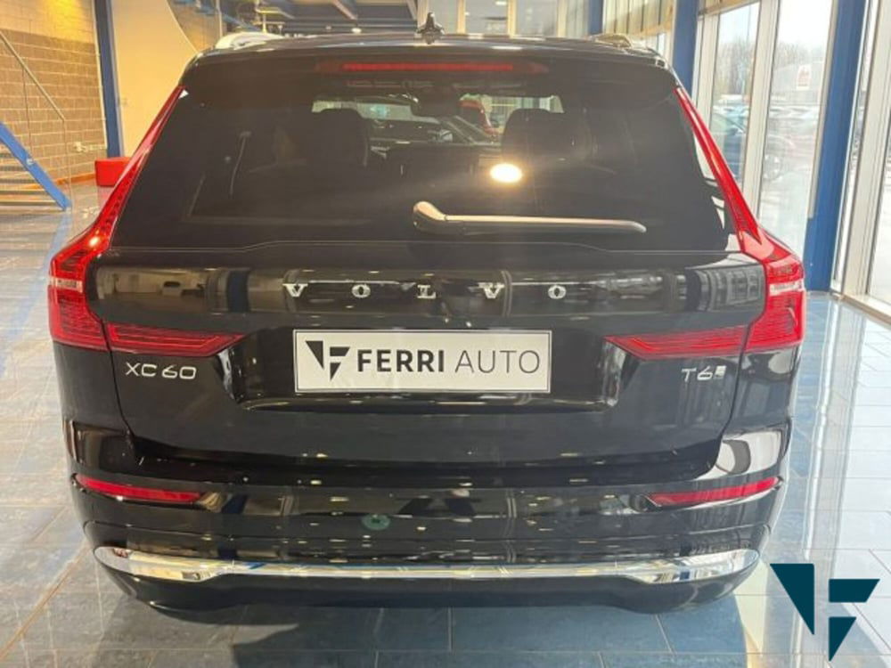 Volvo XC60 nuova a Udine (5)