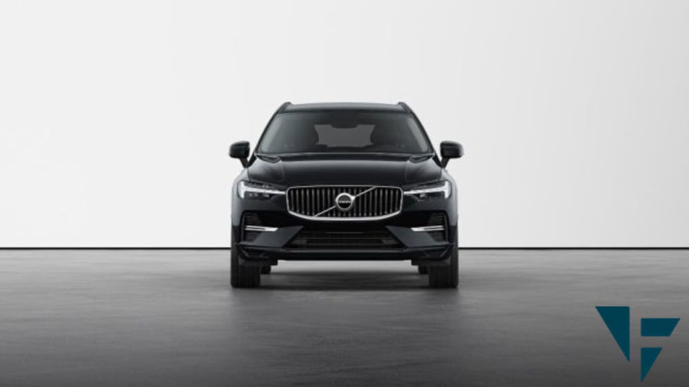 Volvo XC60 nuova a Udine (2)