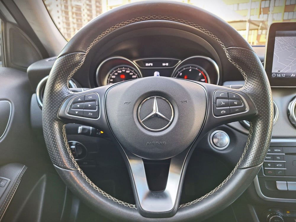 Mercedes-Benz GLA SUV usata a Bari (10)