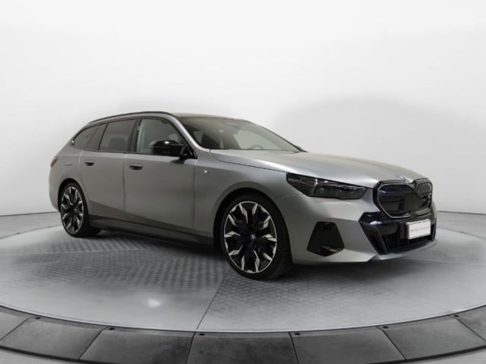 BMW i5 Touring usata a Modena (16)