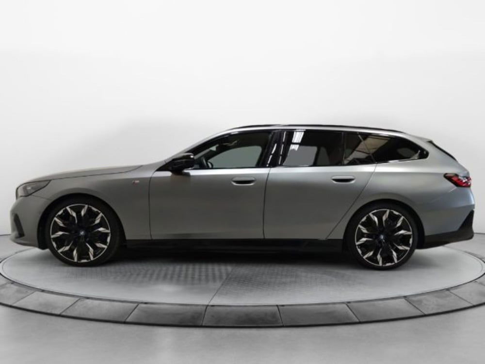 BMW i5 Touring usata a Modena (3)