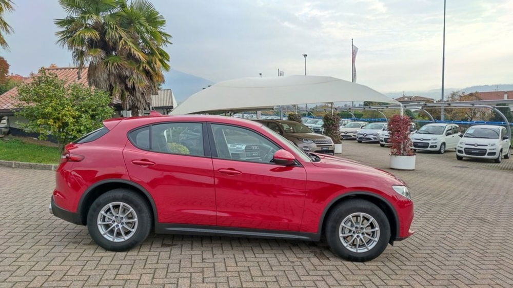 Alfa Romeo Stelvio usata a Como (5)