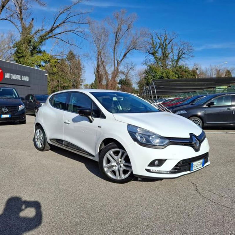 Renault Clio dCi 8V 75 CV Start&amp;Stop 5 porte Energy Duel  del 2018 usata a Maniago