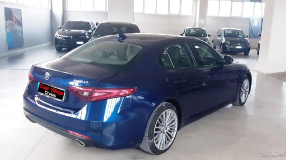 Alfa Romeo Giulia usata a Terni (4)