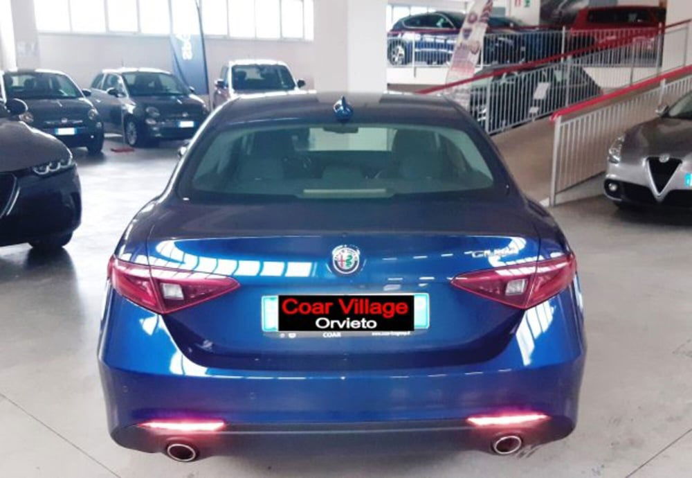 Alfa Romeo Giulia usata a Terni (5)