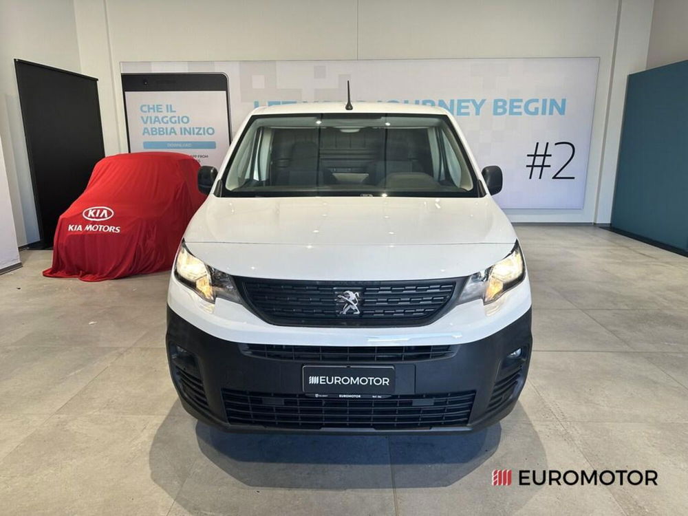 Peugeot Partner Furgone usata a Bari (2)