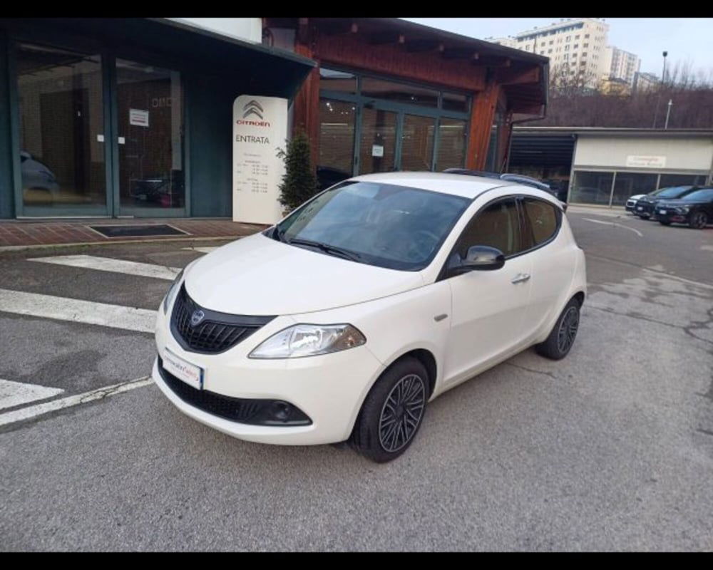 Lancia Ypsilon usata a Potenza