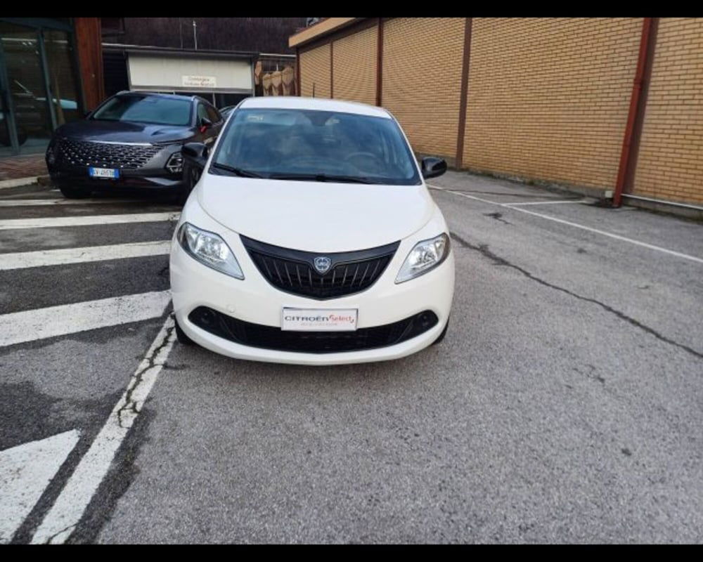 Lancia Ypsilon usata a Potenza (8)