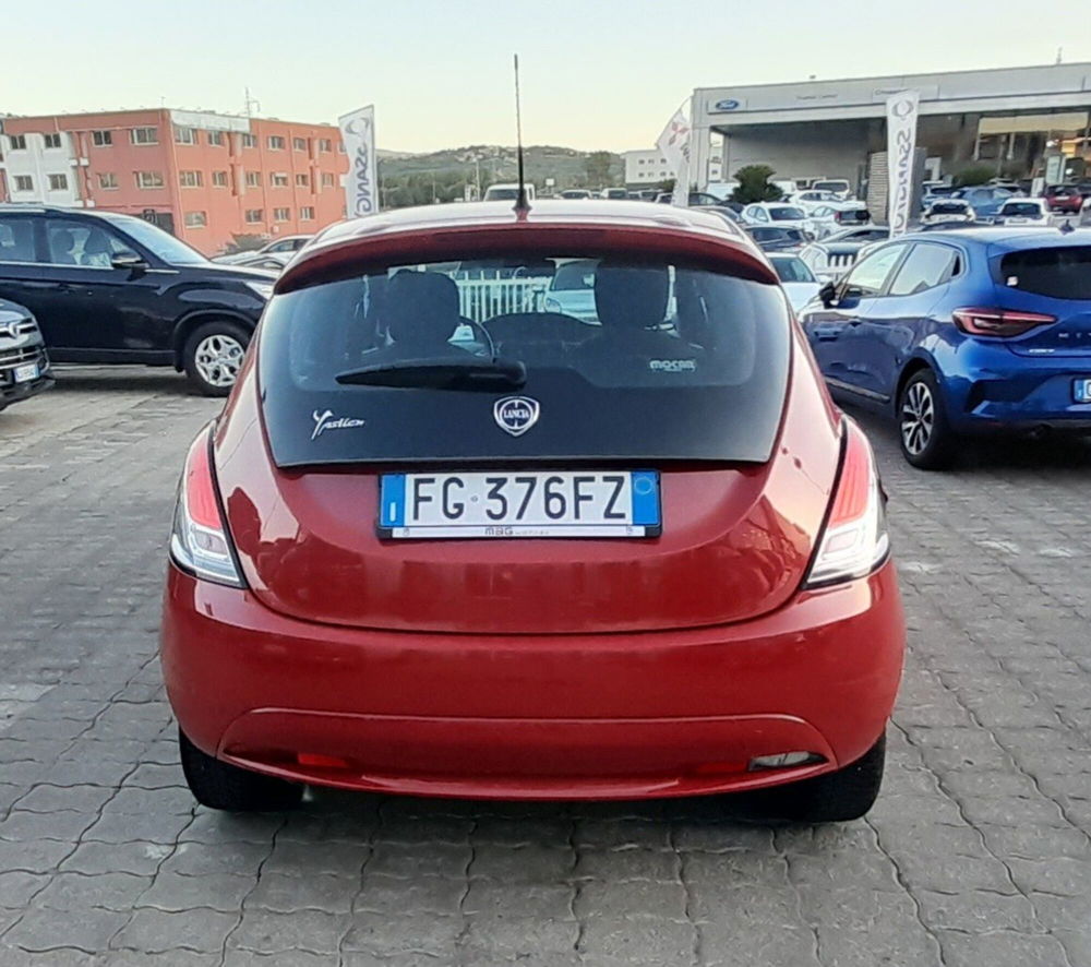 Lancia Ypsilon usata a Cosenza (6)