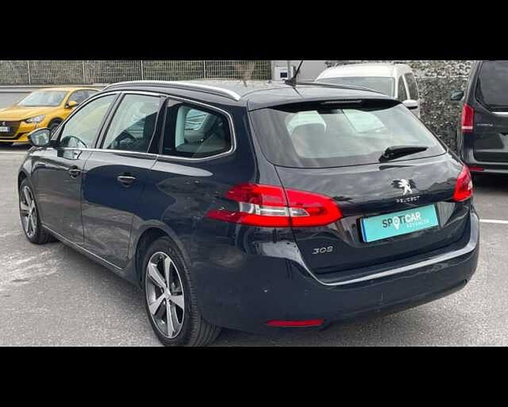 Peugeot 308 SW usata a Napoli (3)