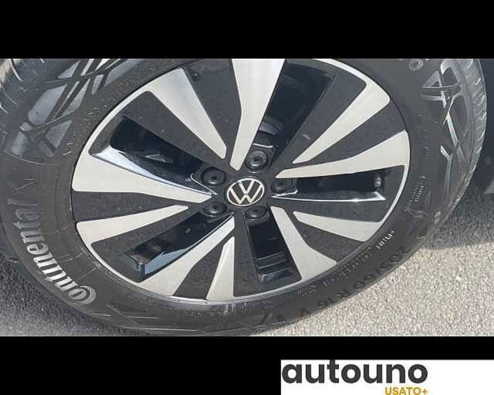 Volkswagen Taigo nuova a Napoli (10)