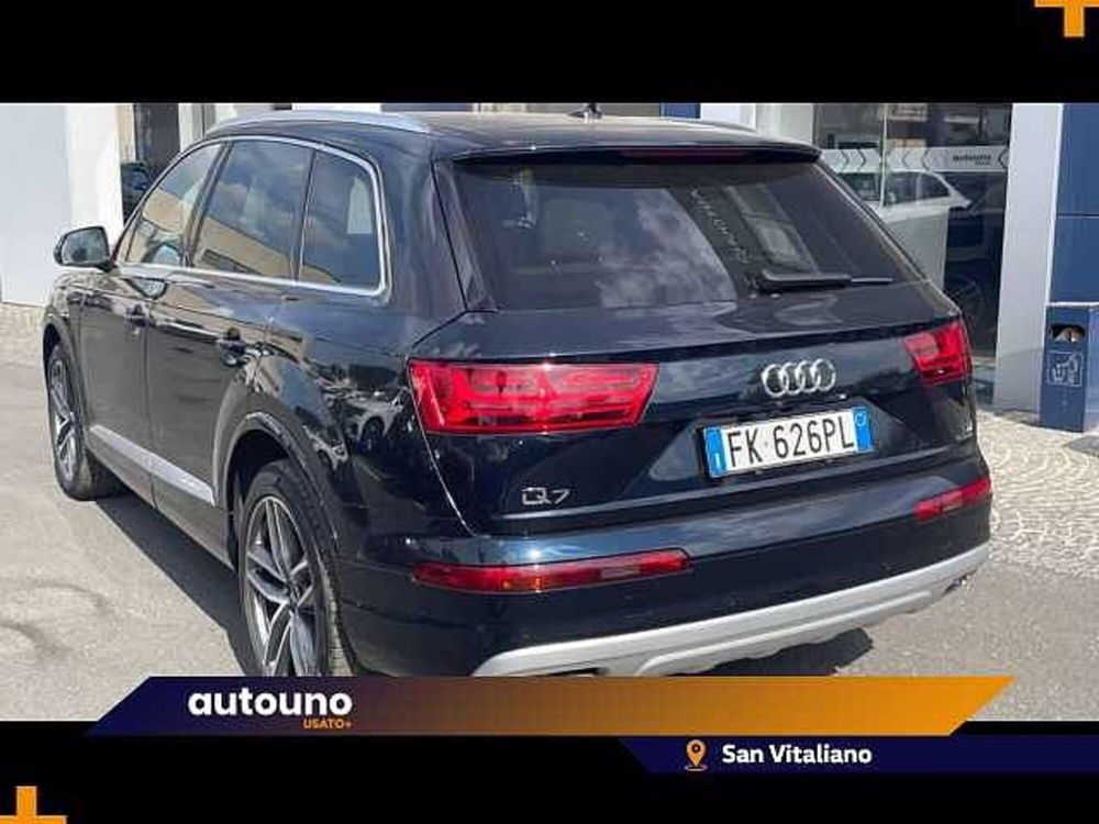 Audi Q7 usata a Napoli (8)