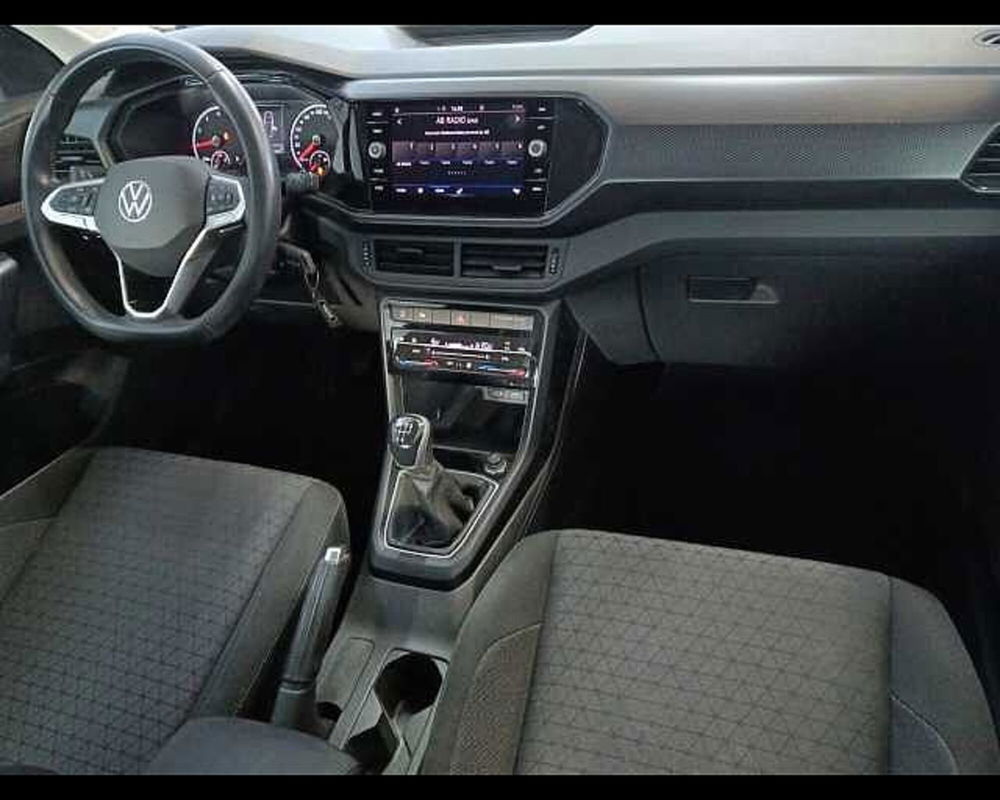 Volkswagen T-Cross usata a Roma (13)