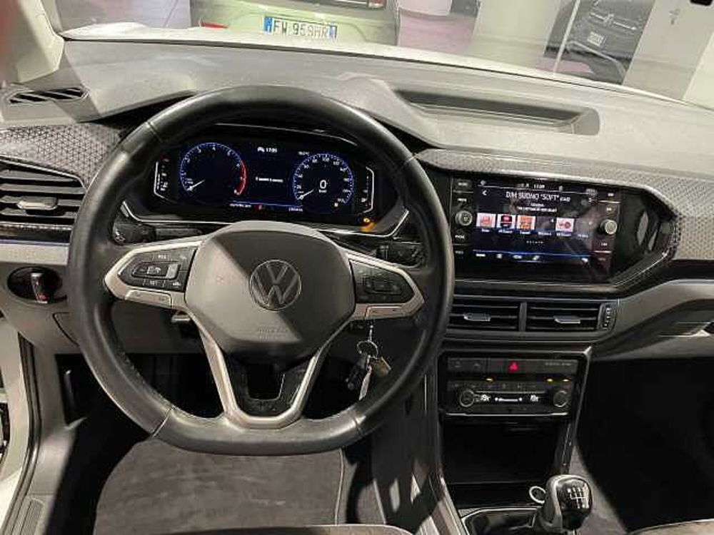 Volkswagen T-Cross usata a Genova (11)