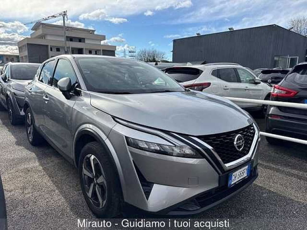 Nissan Qashqai usata a Roma