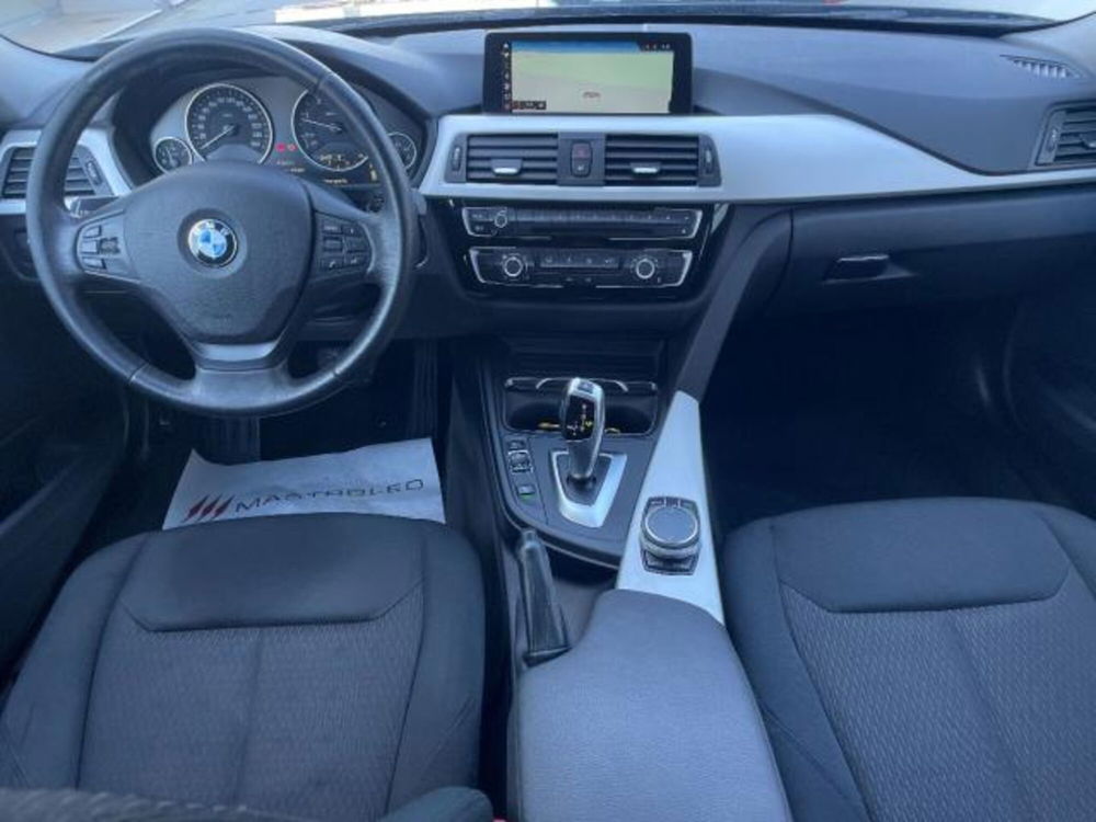 BMW Serie 3 Touring usata a Lecce (20)