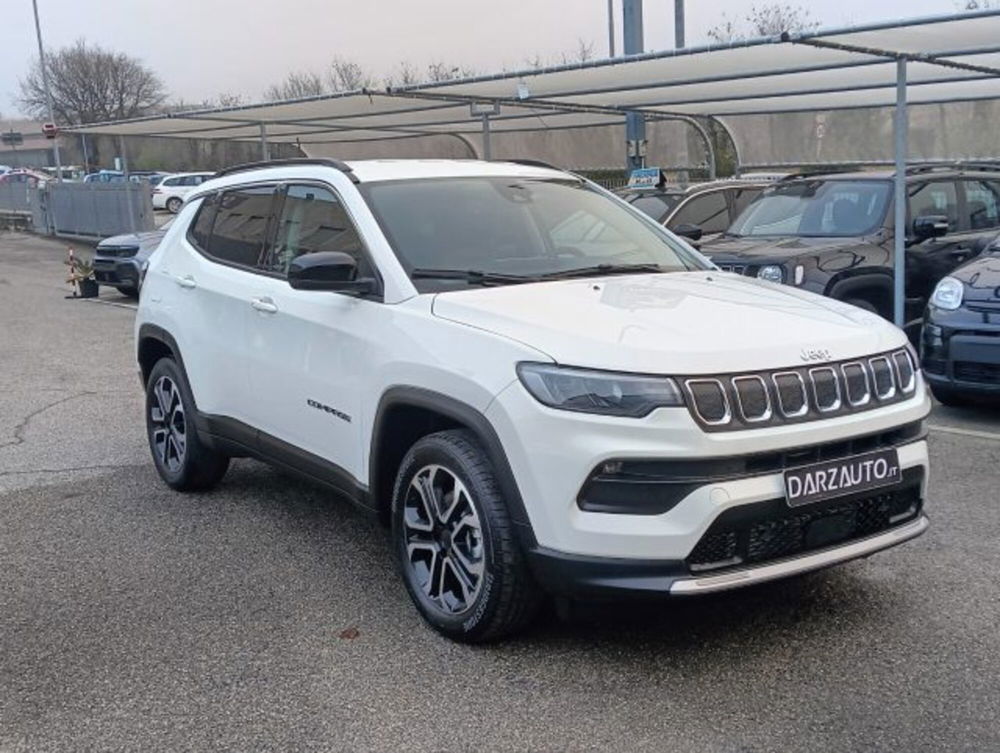 Jeep Compass nuova a Brescia (3)