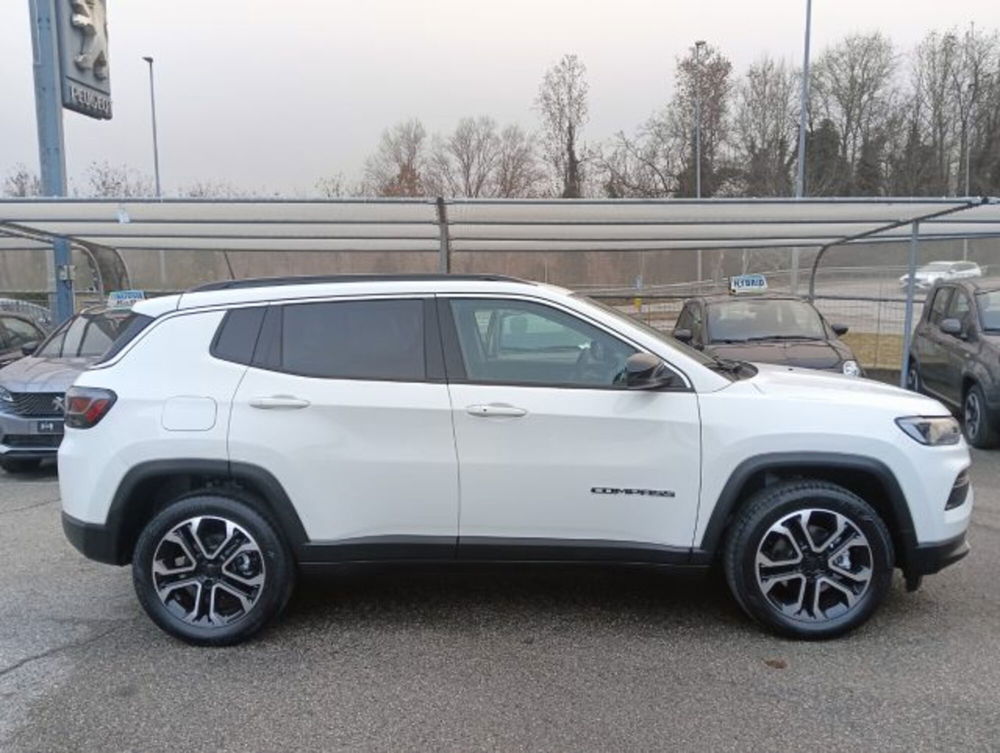 Jeep Compass nuova a Brescia (4)