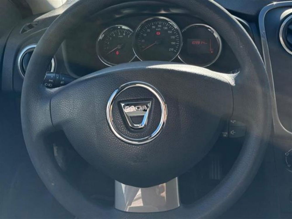 Dacia Sandero usata a Livorno (11)