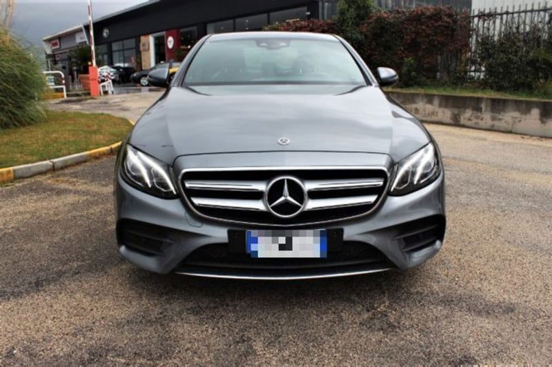 Mercedes-Benz Classe E Station Wagon 220 d 4Matic Auto Premium Plus  del 2019 usata a Roma