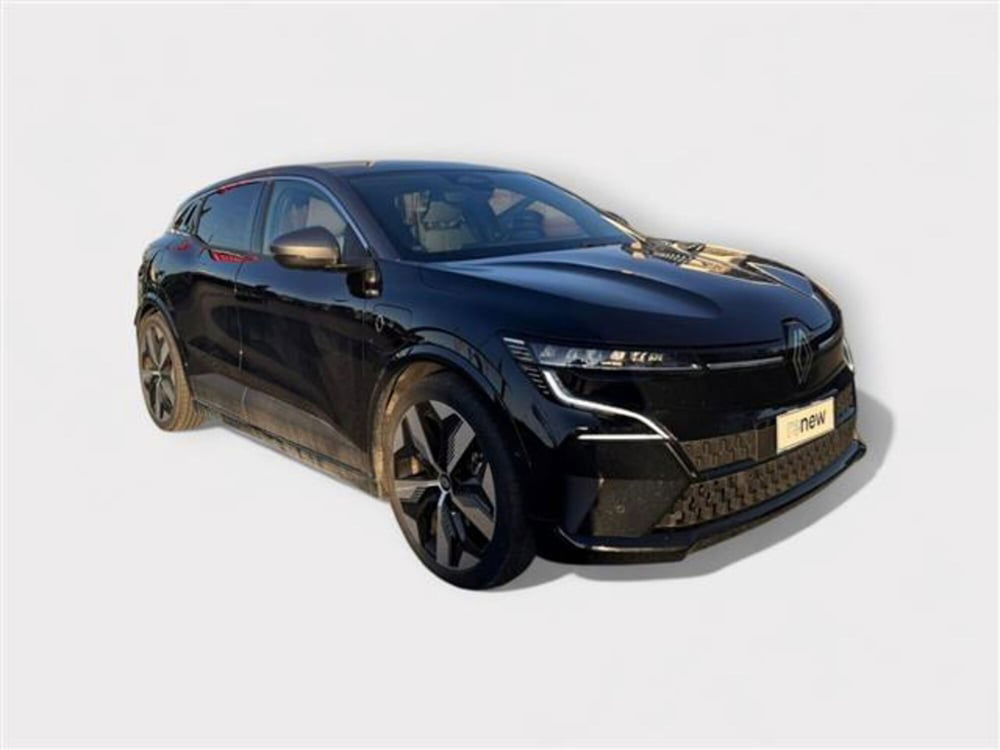 Renault Megane E-Tech Electric usata a Livorno (7)