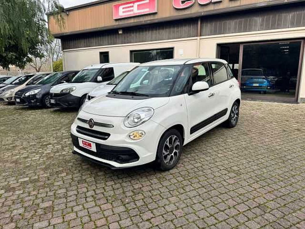 Fiat 500L usata a Napoli (2)