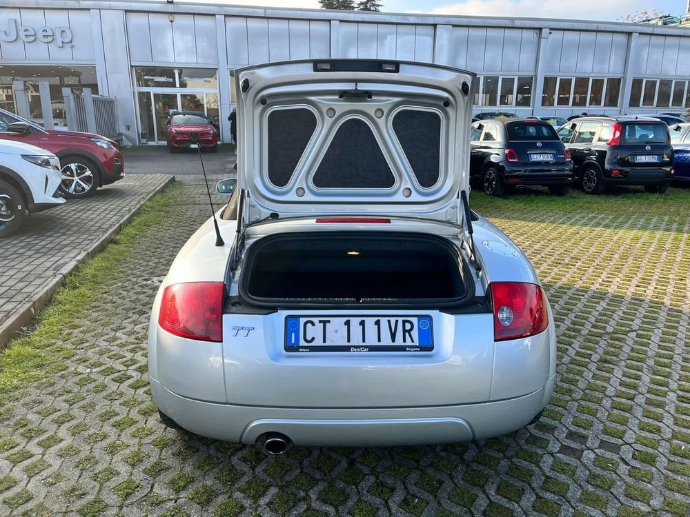 Audi TT Cabrio usata a Milano (10)