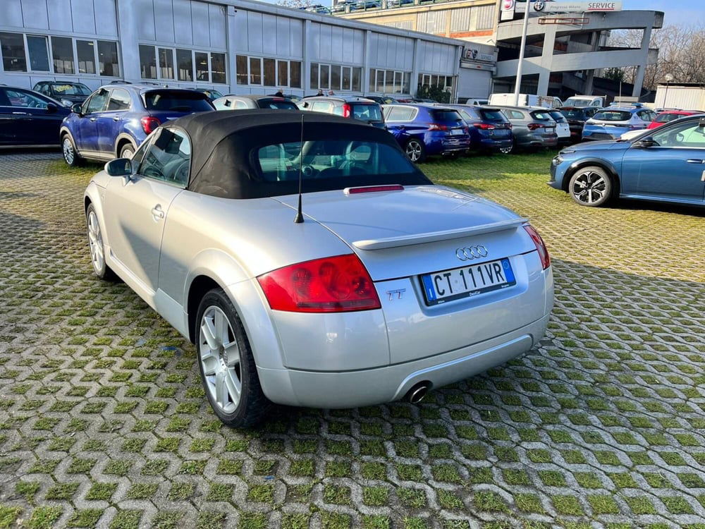 Audi TT Cabrio usata a Milano (7)